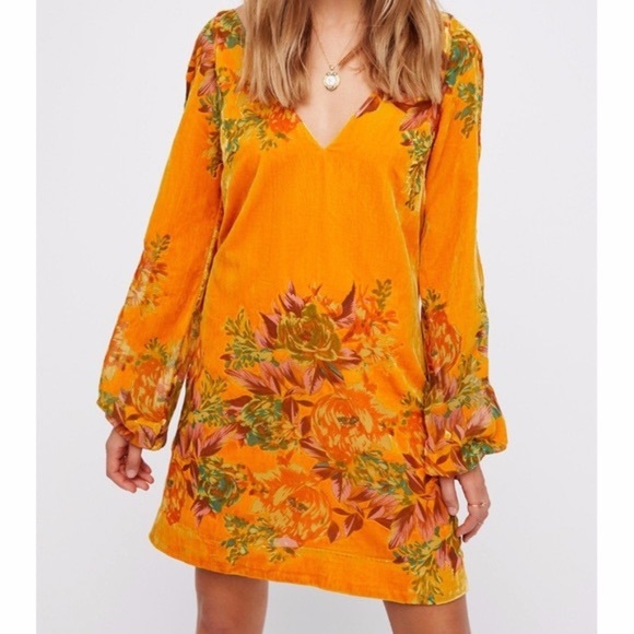 Free People Dresses & Skirts - FIRM 🦋Free People Yellow Burnout Floral Velvet Dress